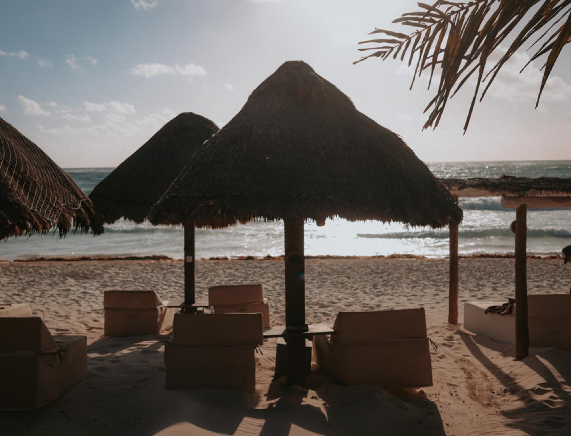 Niken Beachfront Hotel 4*
