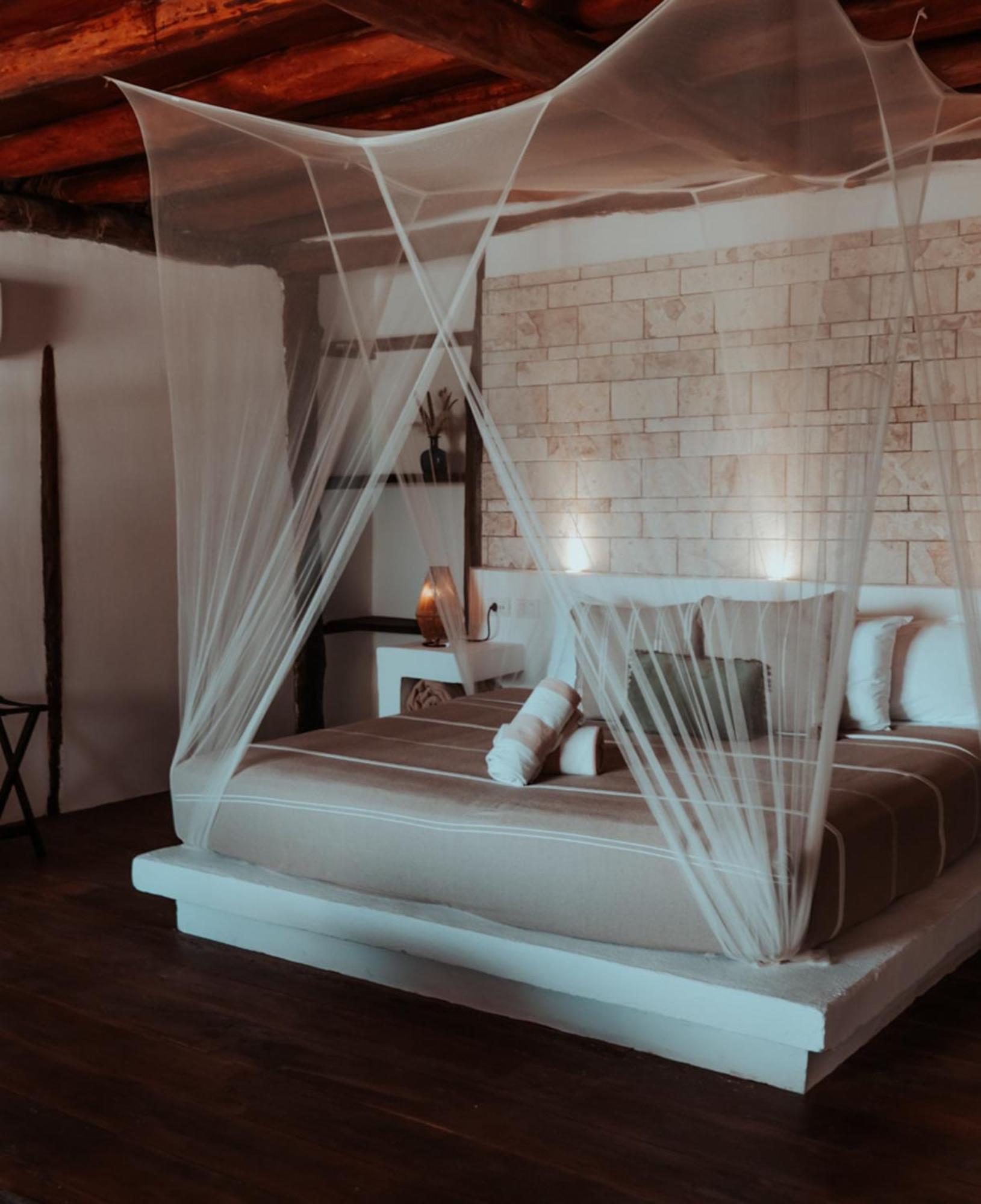 Niken Beachfront Hotel